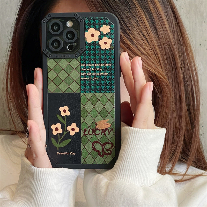 Rhombus Flower Pattern Case