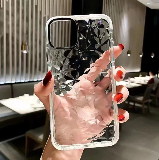 Diamond shell patterned phone case