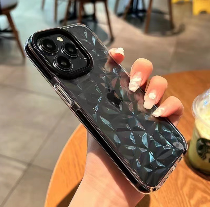 Diamond shell patterned phone case