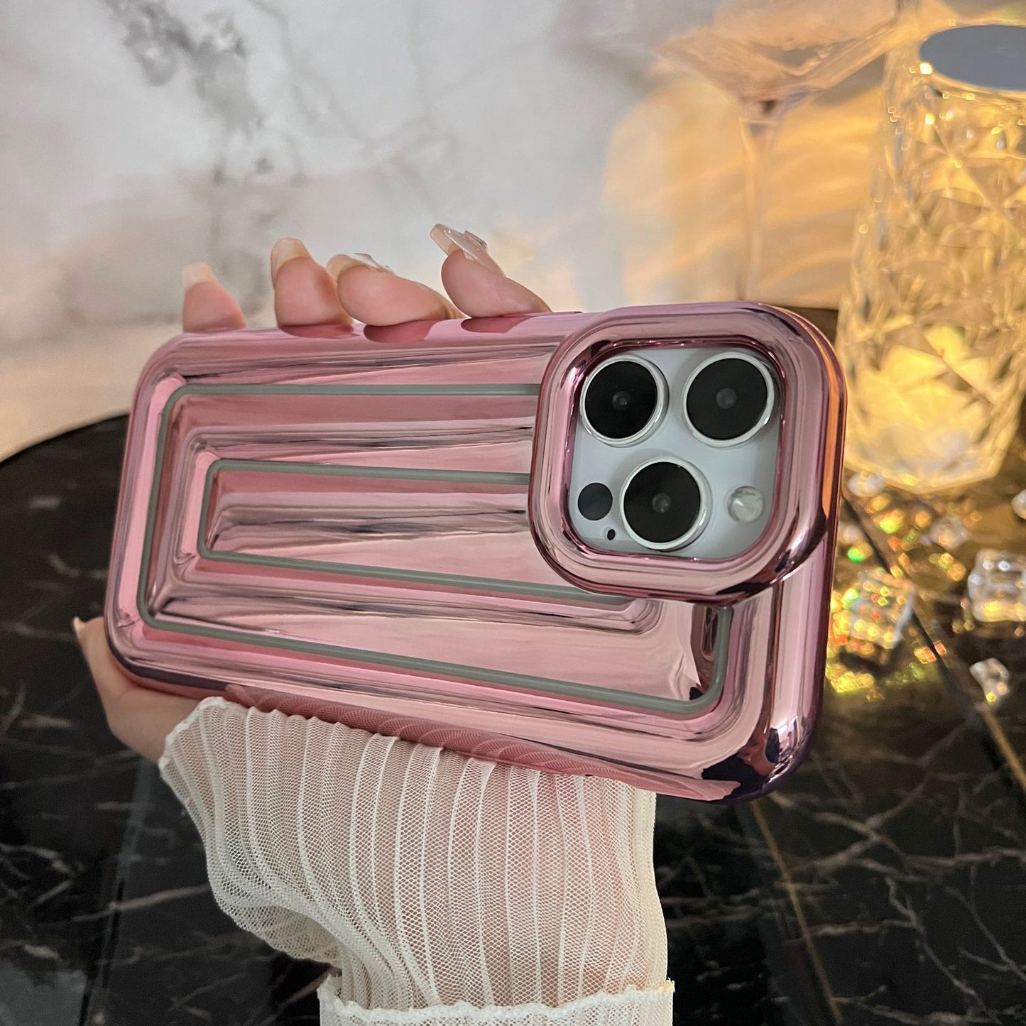 Electroplated Stripe Phone Case Is Simple