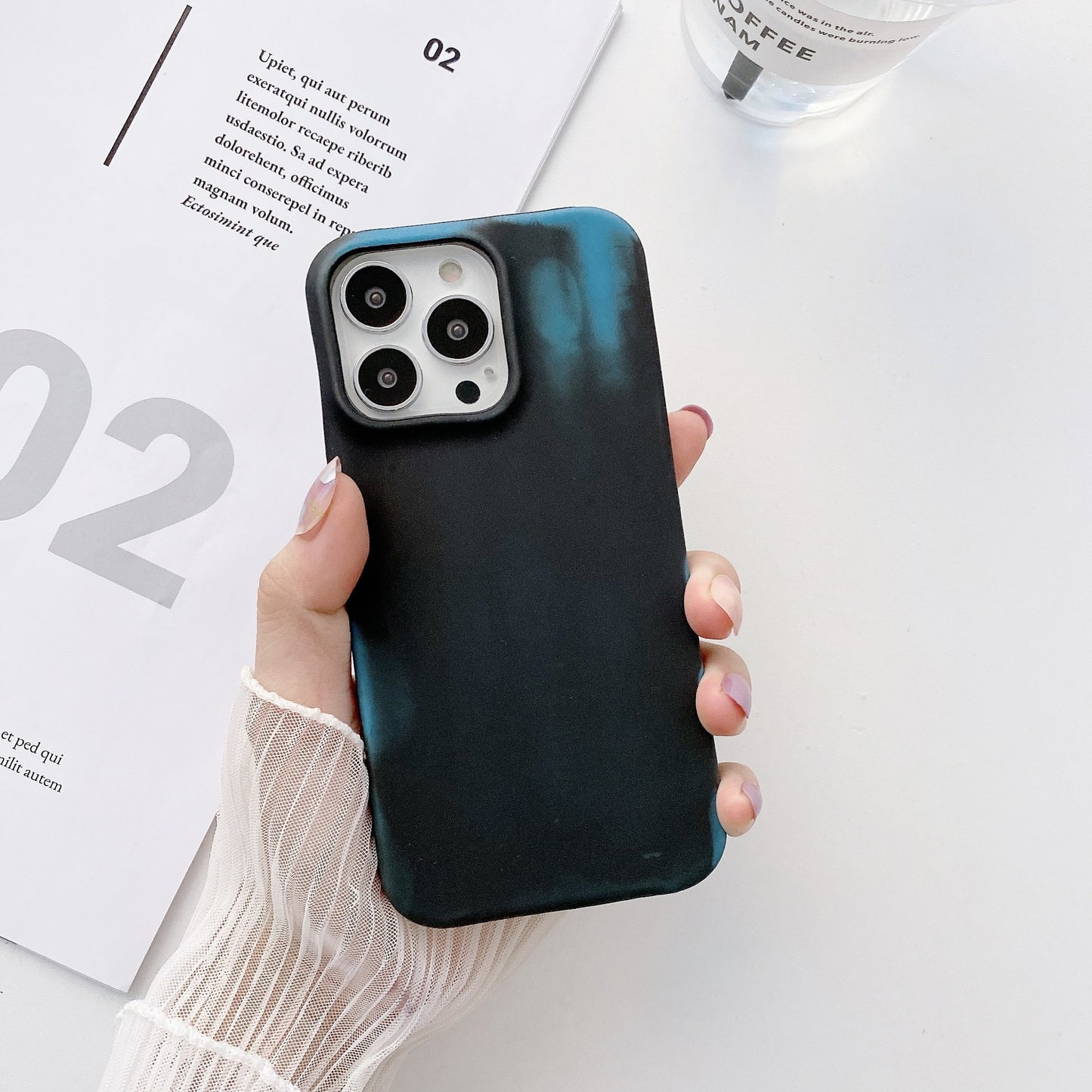 Velvet Half-wrap Color-changing Case